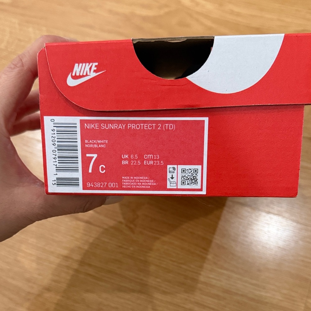 Nike Sunray Protect 2 Kids' Shoes - Black and White